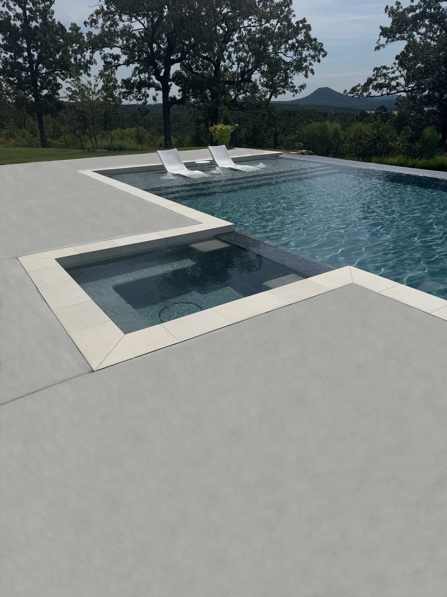 Straight coping detail and lounger ledge